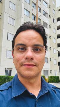 Fábio Felipe, corretor de imóveis